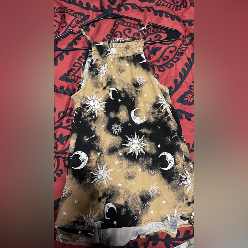 New never worn tank top size small.